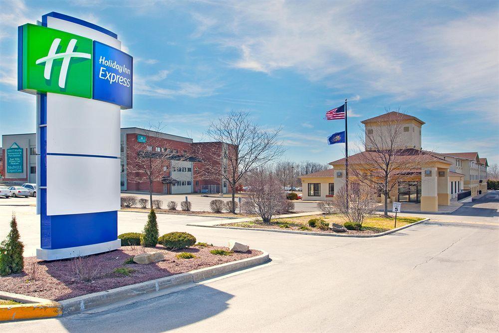 Holiday Inn Express & Suites Johnstown By Ihg Exteriör bild